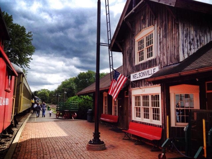 All Aboard This Scenic Train Ride Through Hocking Hills This Fall