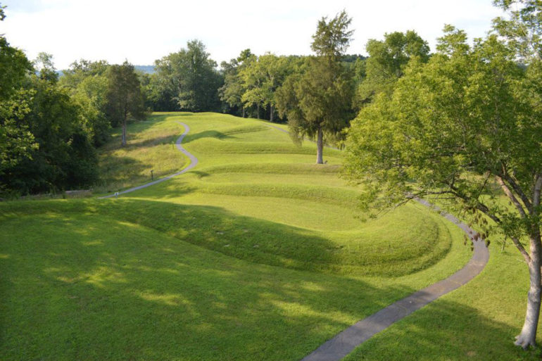 Discover the Ancient Wonders of Ohio: Earthworks Older Than You Imagine 2 Aerial view of the winding earthen effigy at Great Serpent Mound