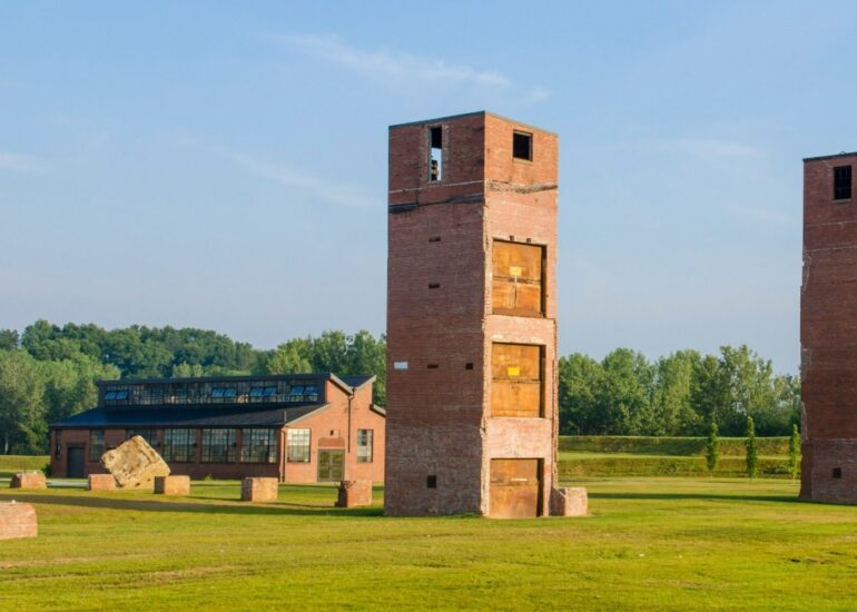 This Incredible Ohio Park Was Built On The Former Site Of A Glass ...