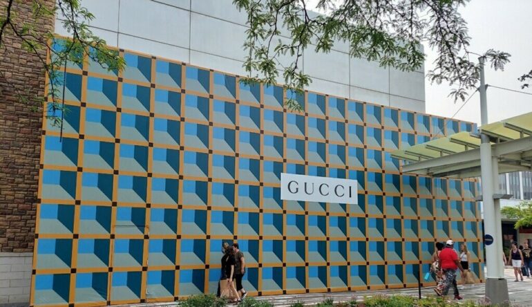 easton gucci