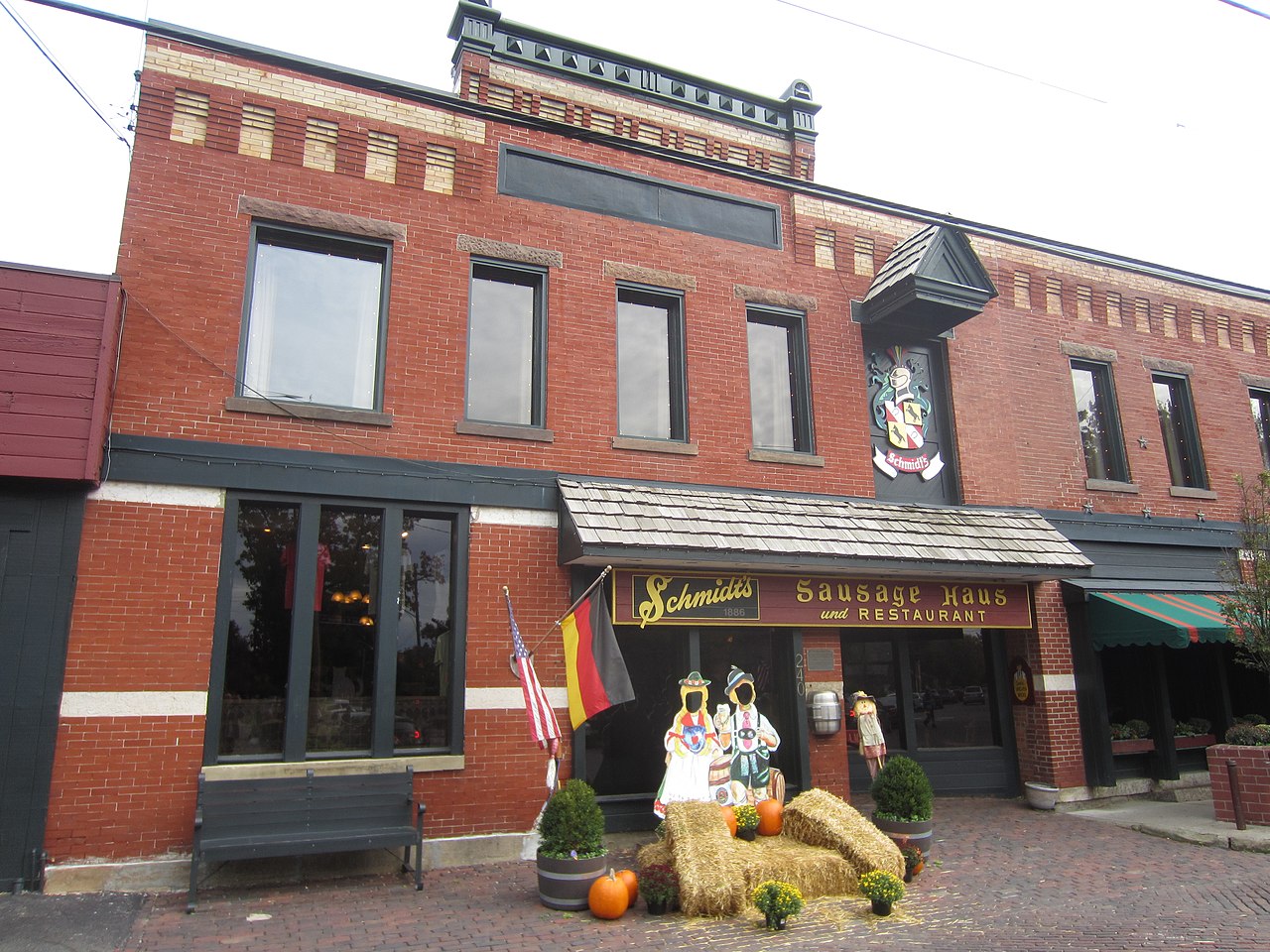 schmidts sauage house