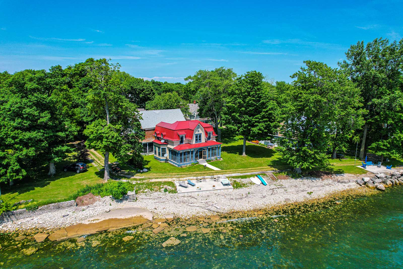 This Historic Lake Erie Island Home Is A Total Dream 789-Lake-Ave-15