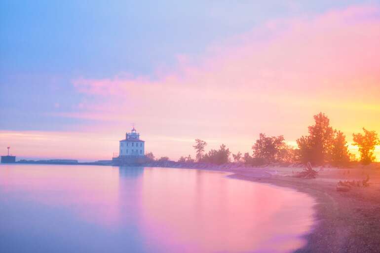 No Ocean, No Problem: The Best Beaches In Ohio For A Weekend Escape 4 headlands beach state park