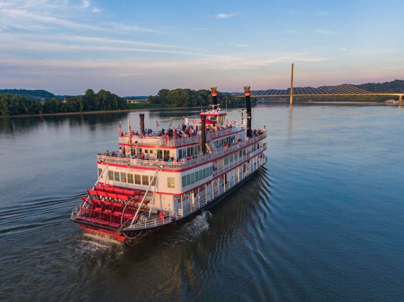 10 Unique Holiday Experiences Around Ohio