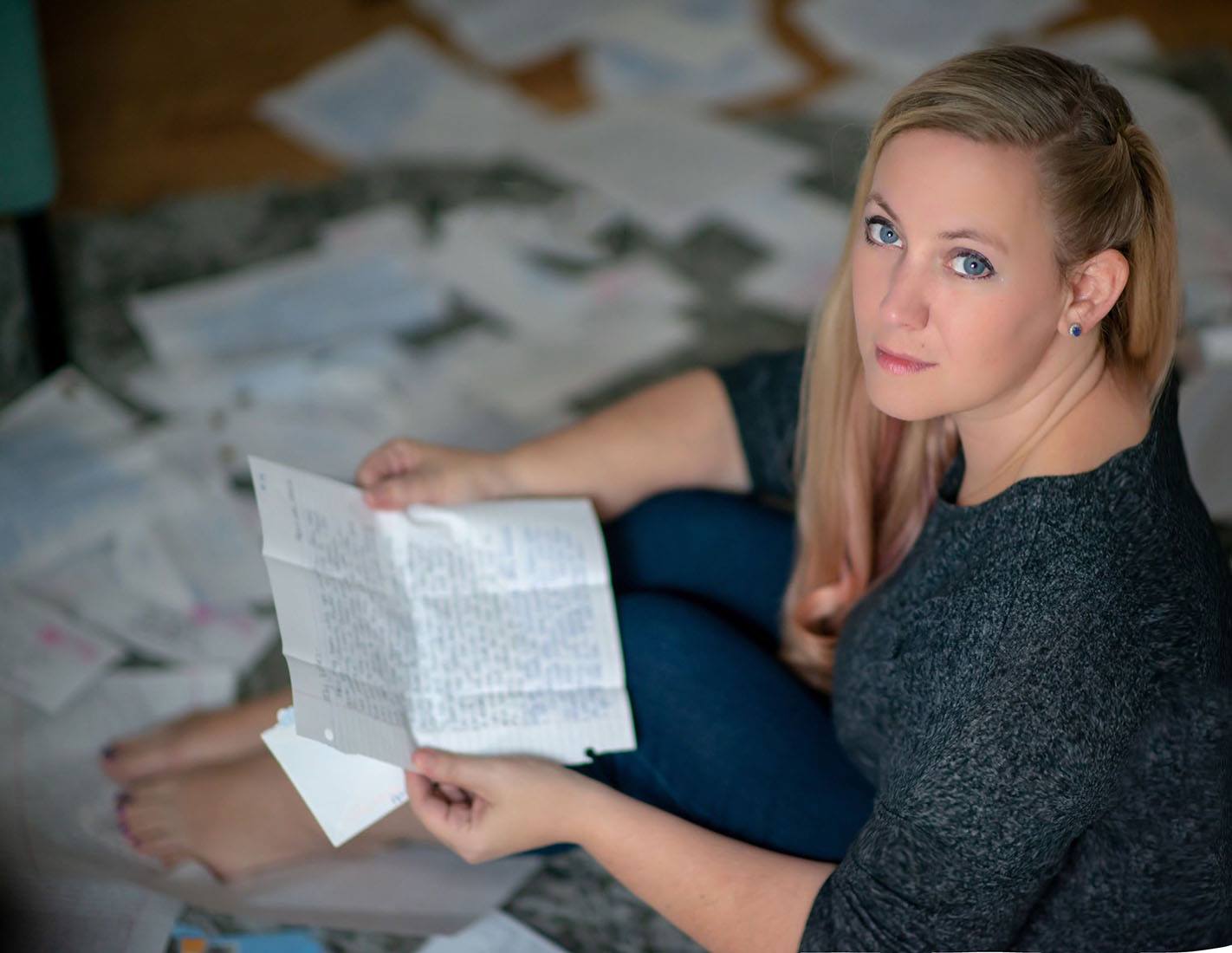 rebecca yarros author