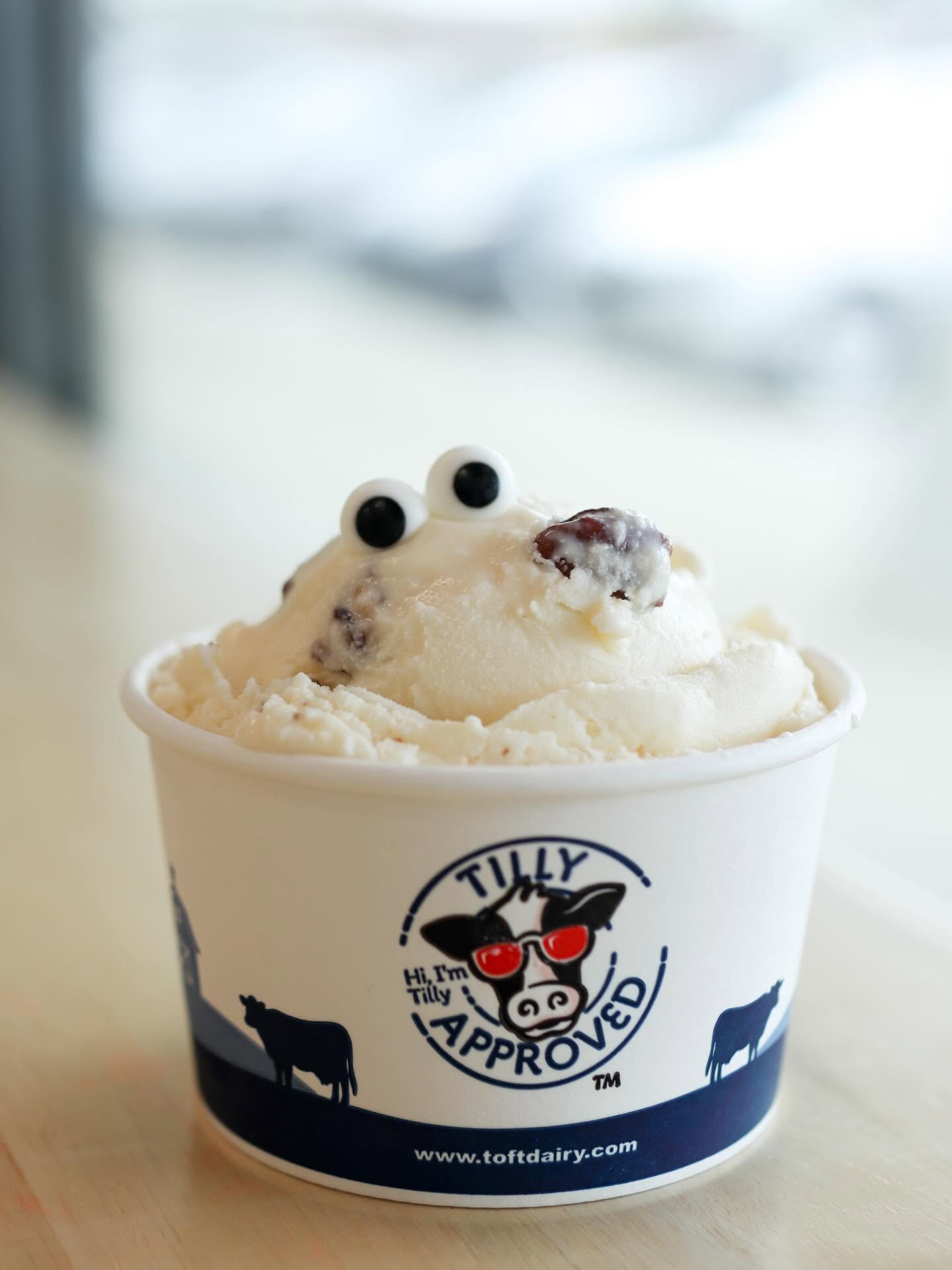 The Best Ice Cream Shops In Columbus 5 scoops of ice cream in a cup with candy eyes