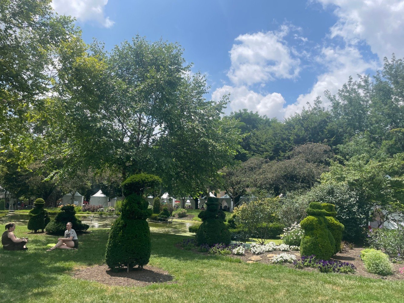 topiary park sculptures