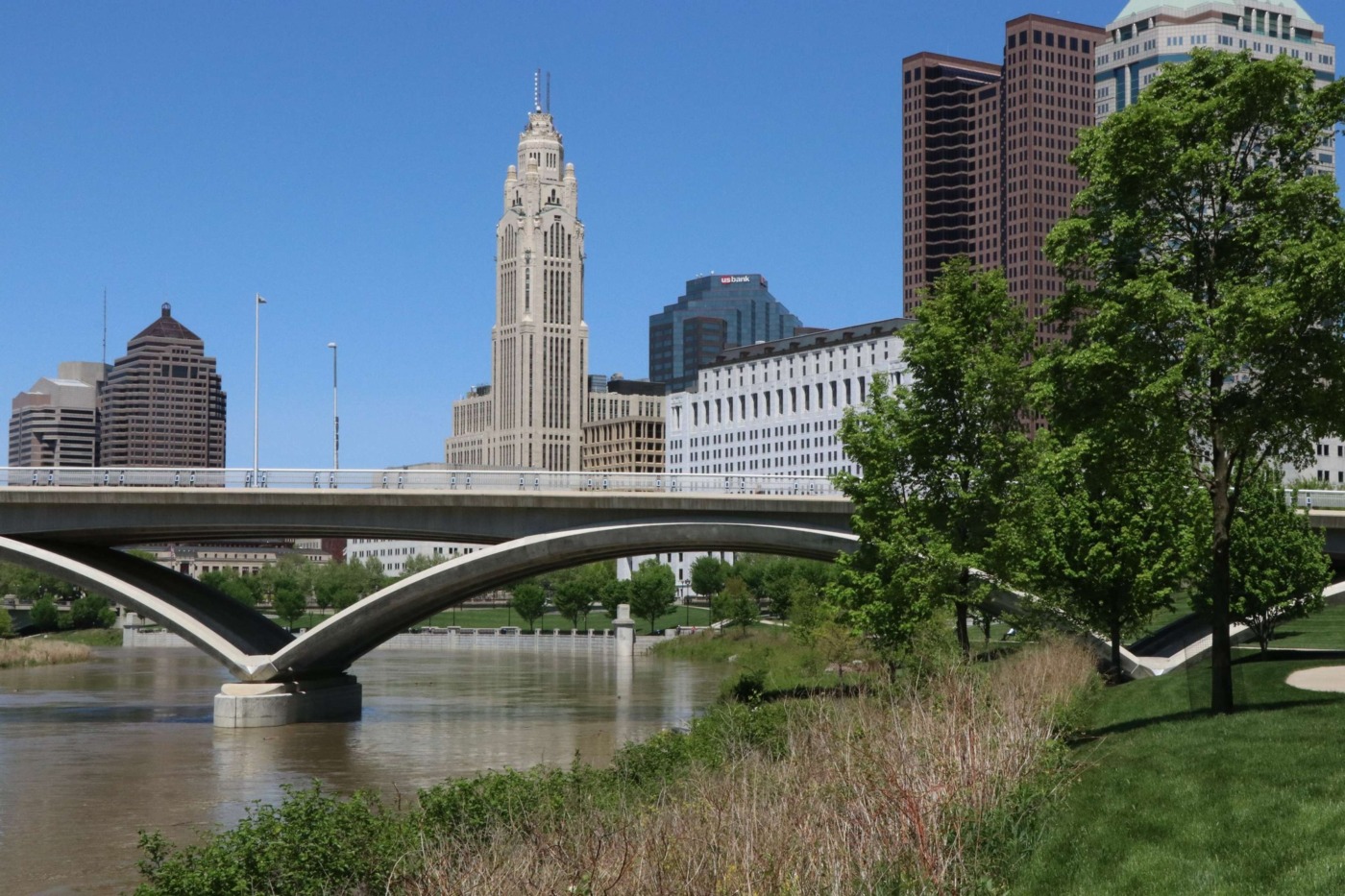 Stay Safe: Unhealthy Air Quality Levels Expected in Columbus downtown-columbus-river-bridge
