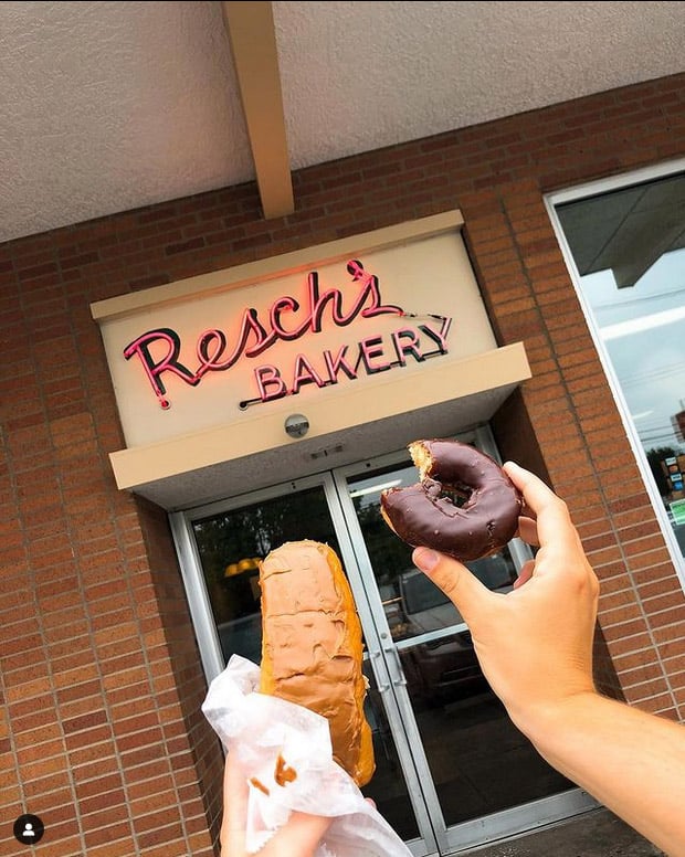 reschs bakery donuts