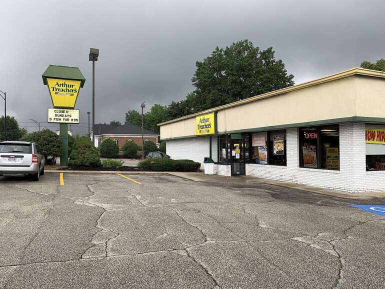 An Iconic 1970s Ohio Fish & Chips Spot Is Making A Comeback 7 arthur treachers