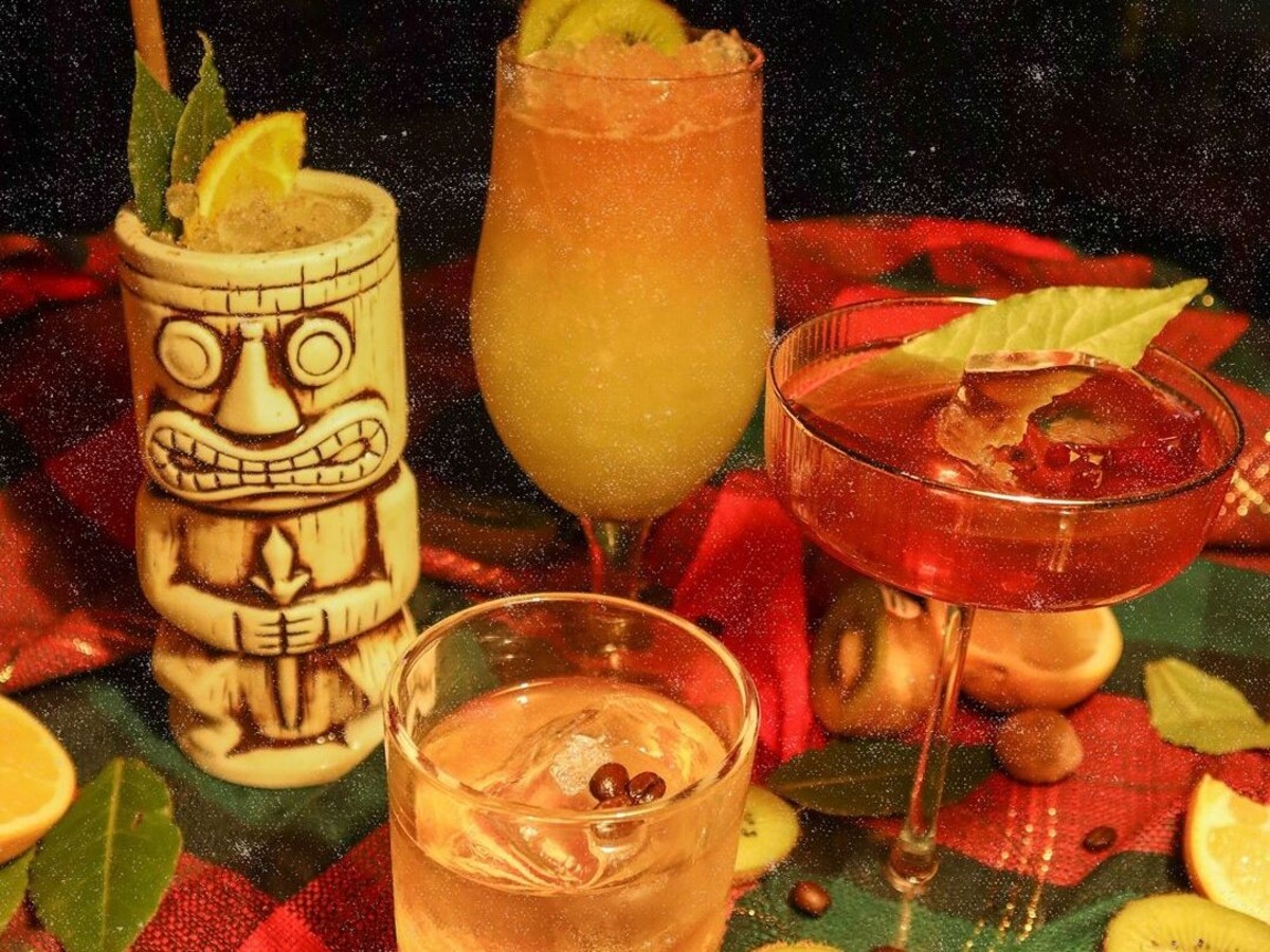 cocktails at forno holiday speakeasy