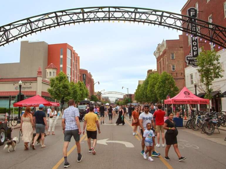 High Street Will Be For Pedestrians And Partying In September (Only For One Day) 6 hops on high