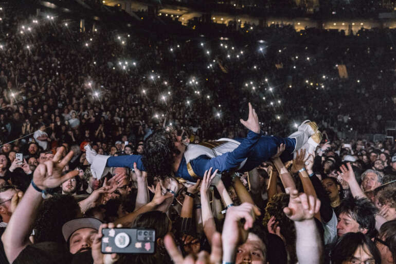 Columbus Music Scene Generates $1.3 Billion A Year, New Report Says 5 deftones crowd surfing