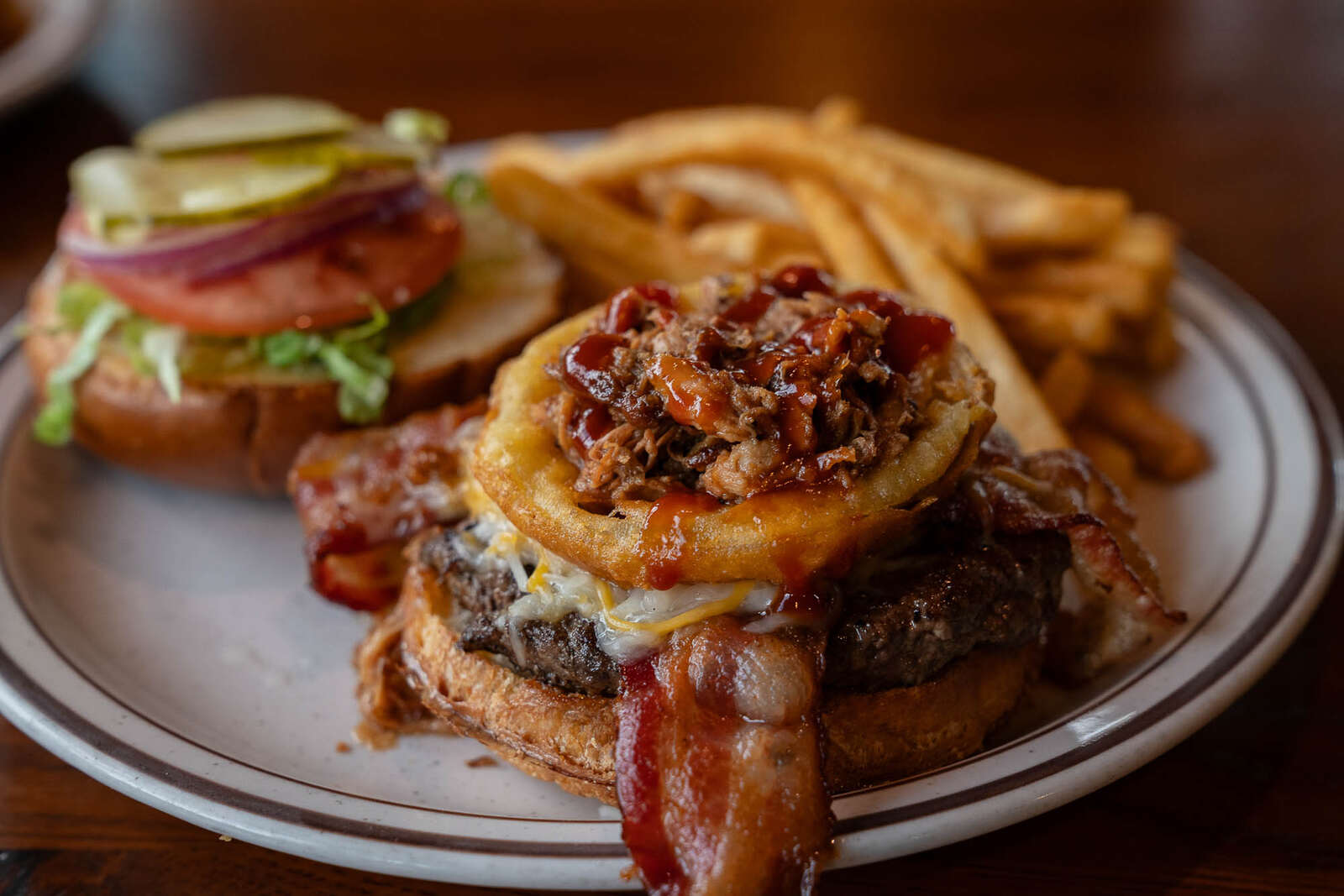 cheeseburger with bacon