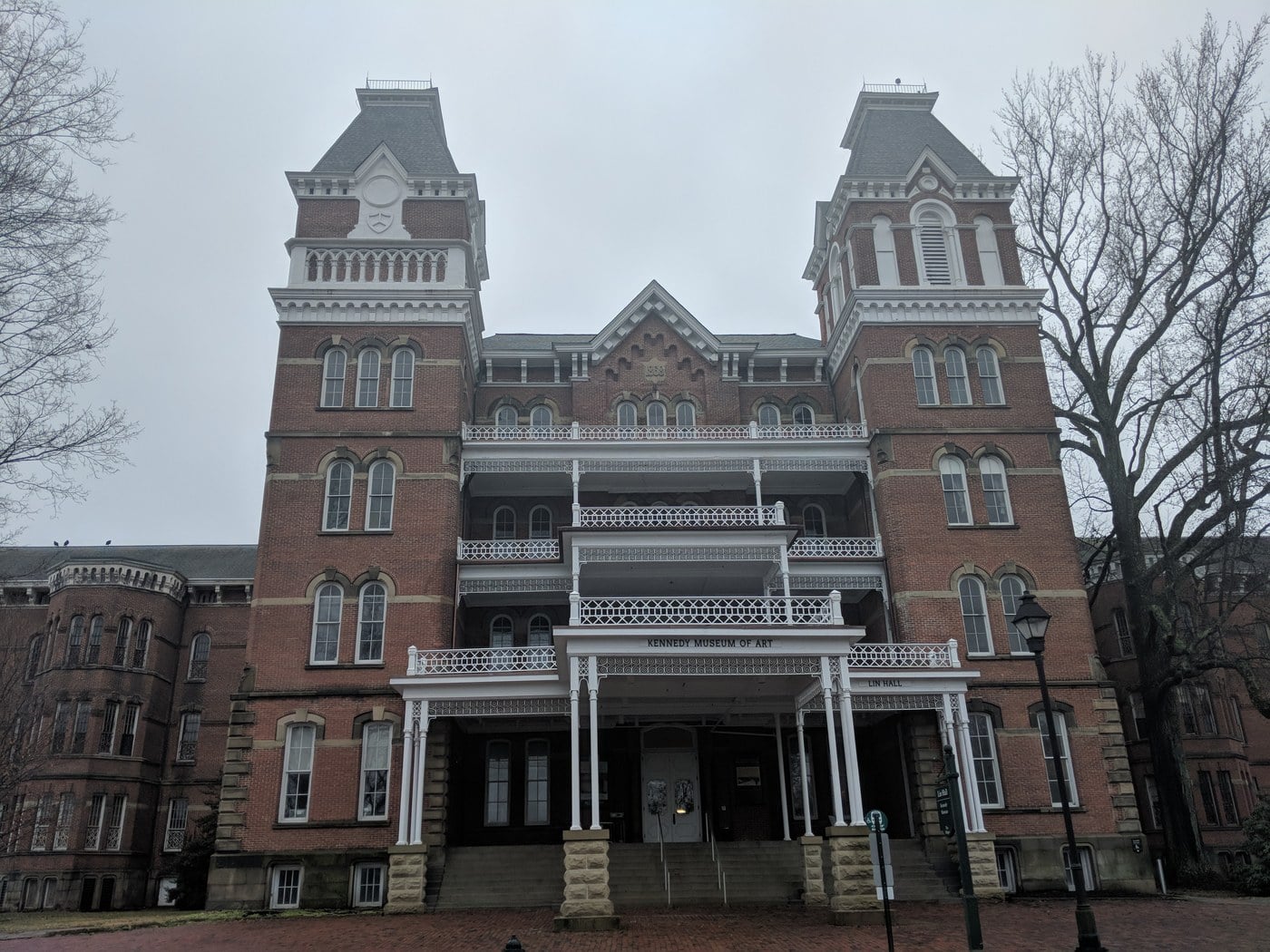 Front of the former Athens Lunatic Asylum main building, now the Ridges at Ohio University