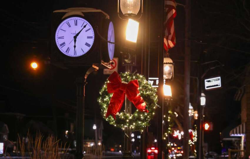 grove city christmas decor