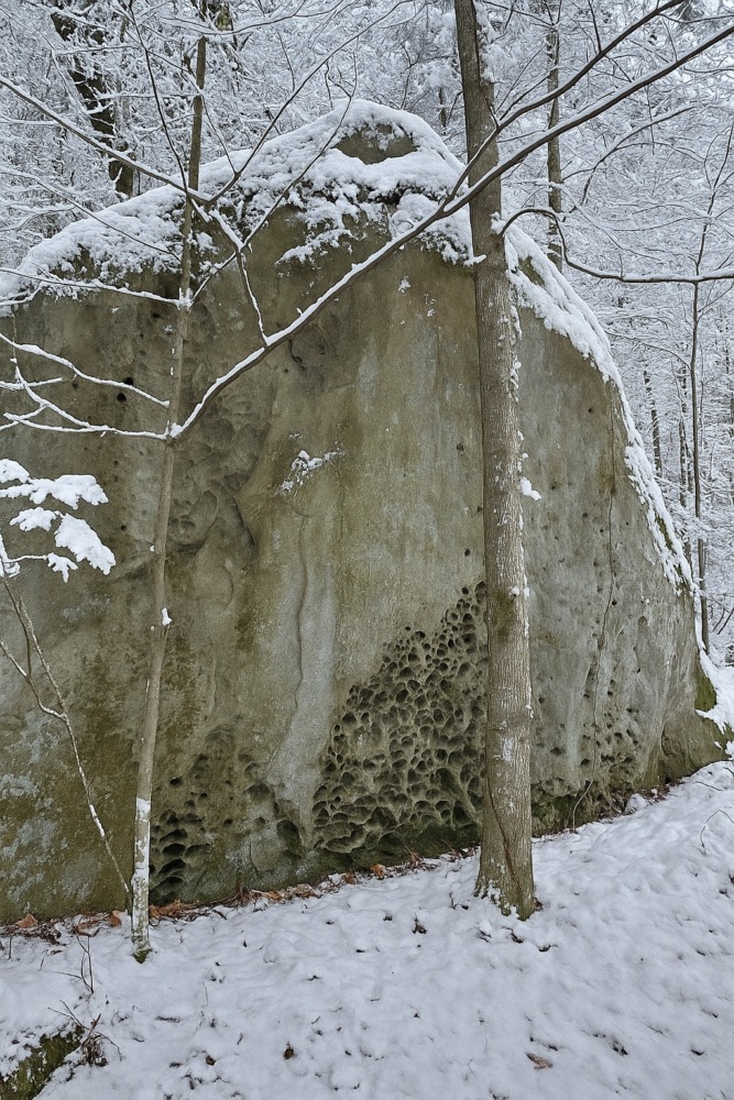 hocking hills rock formations