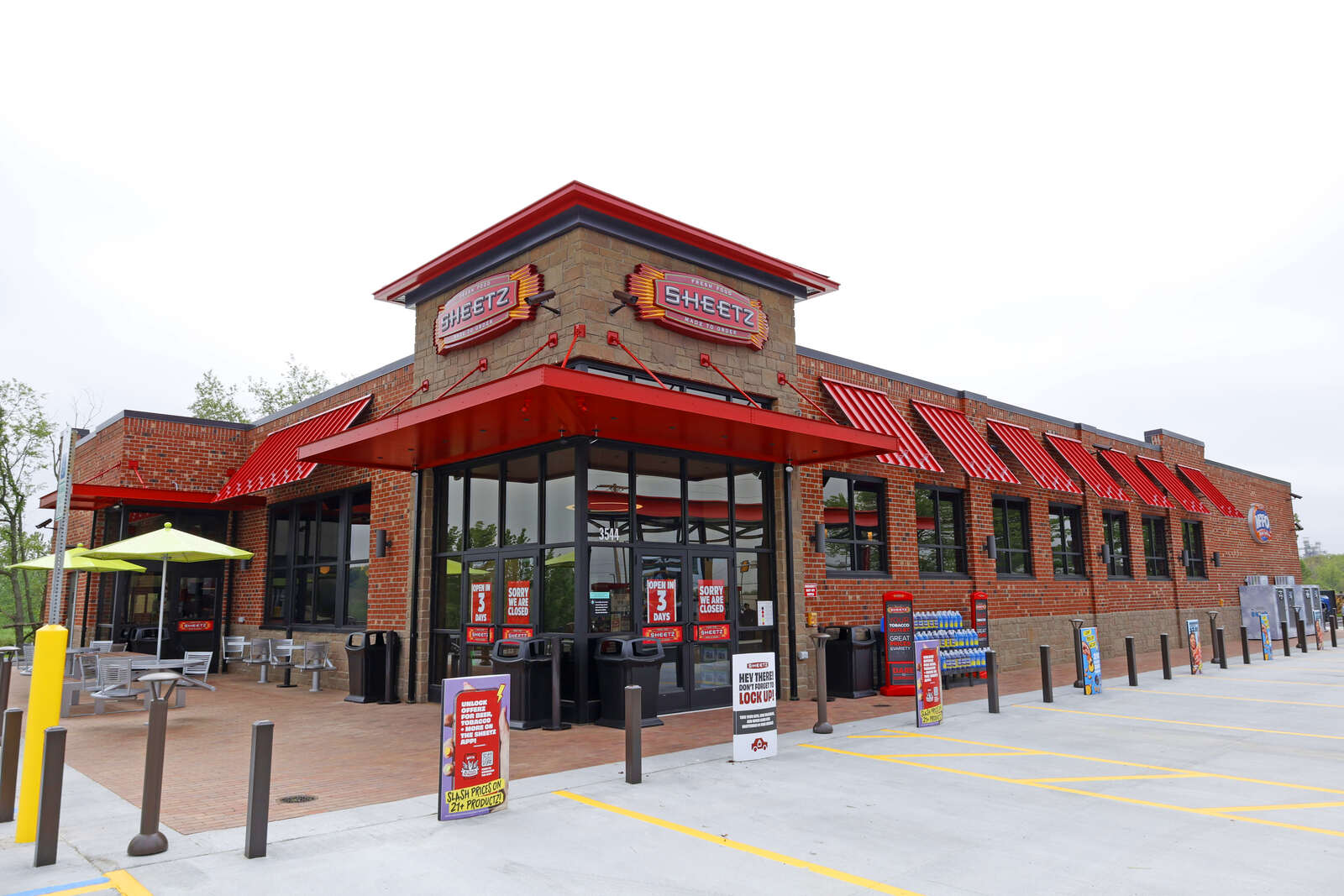sheetz exterior