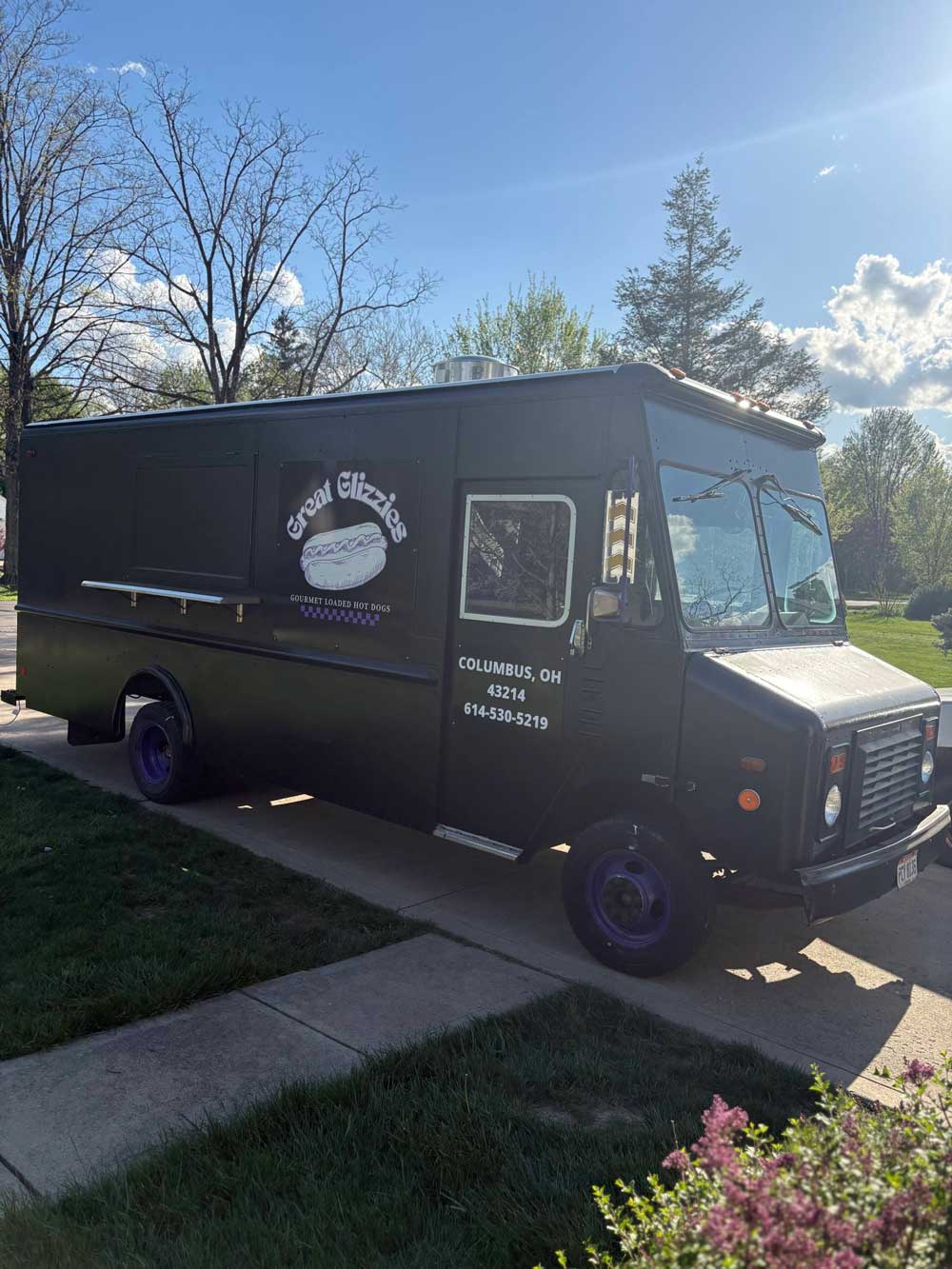 hot dog food truck