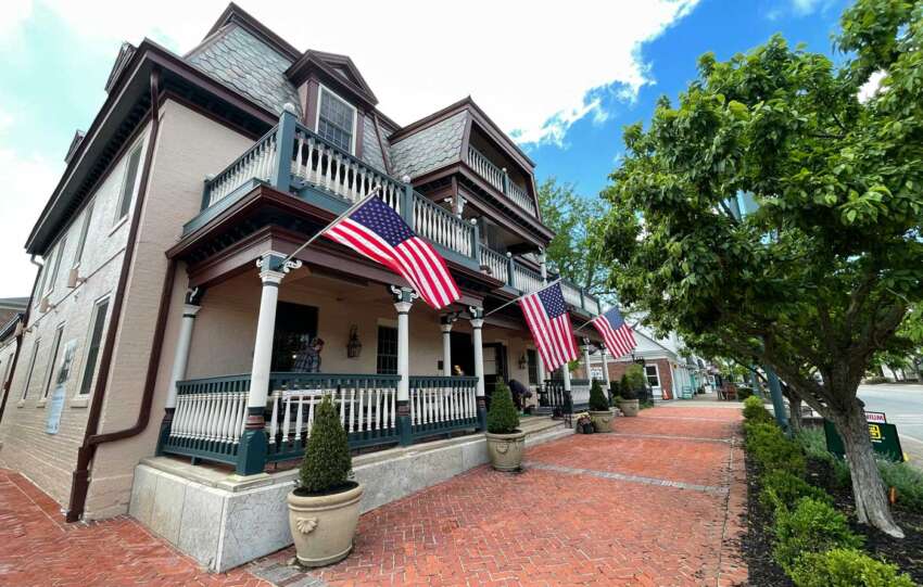 worthington inn porch