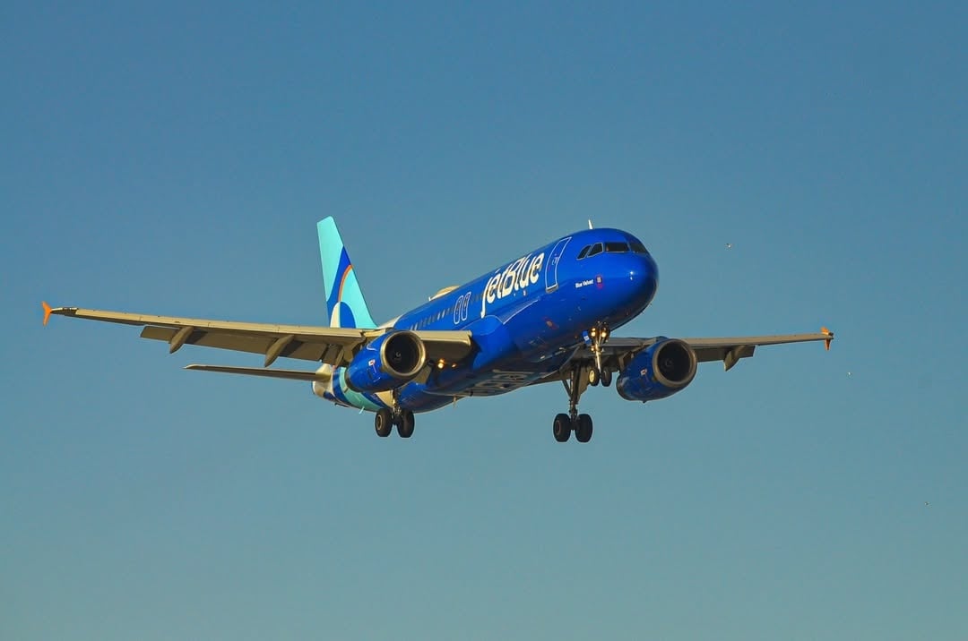 jetblue airplane