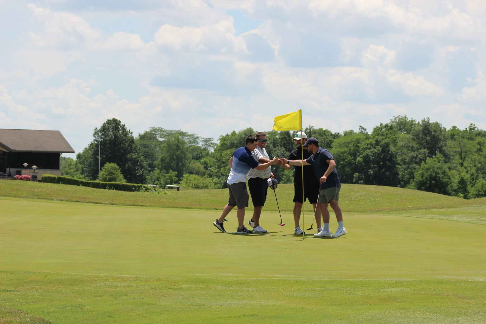 TourismOhio Released Its 2026 Summer Travel Guides And There’s A Lot To Explore 1 people golfing