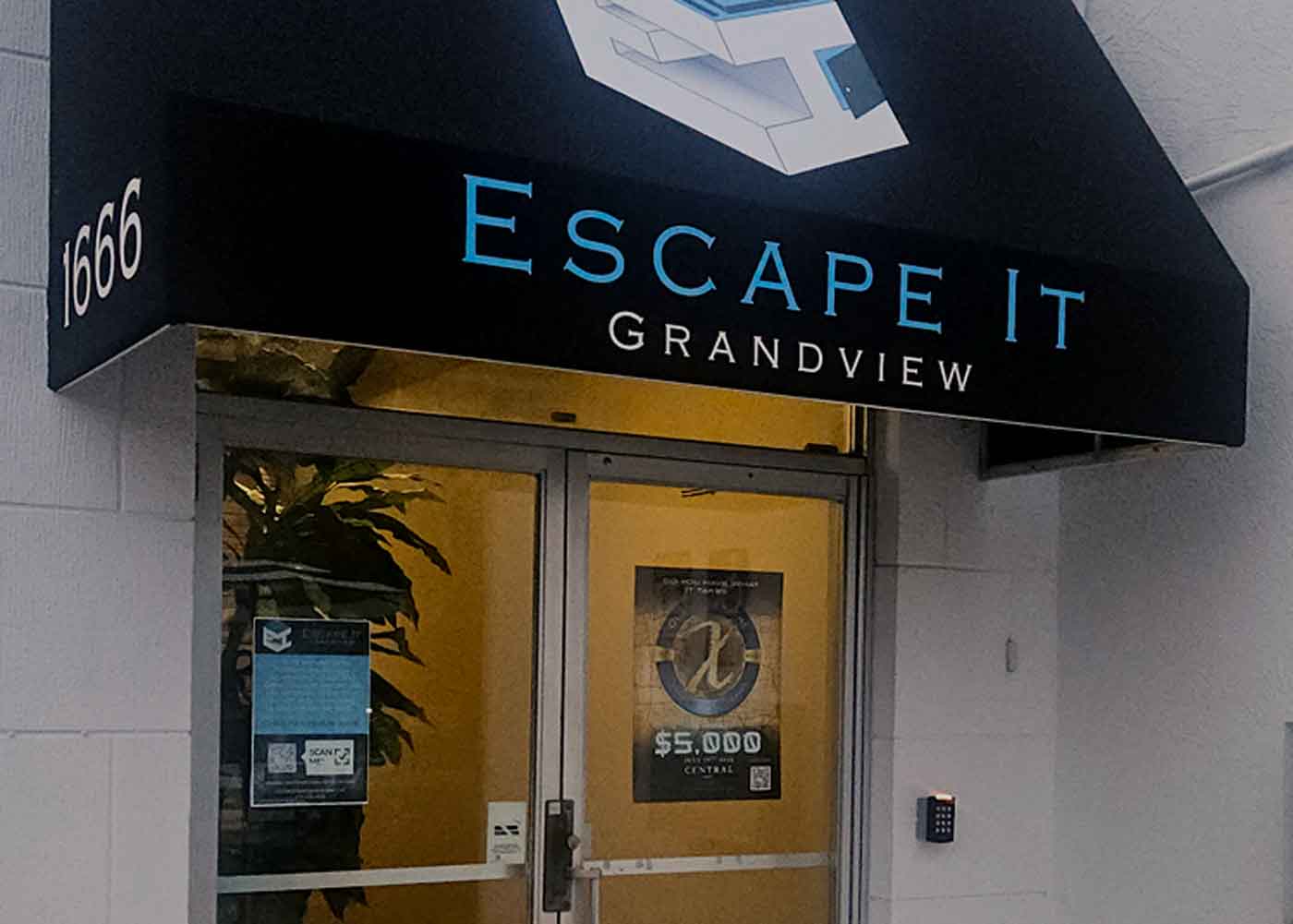 escape it exterior door