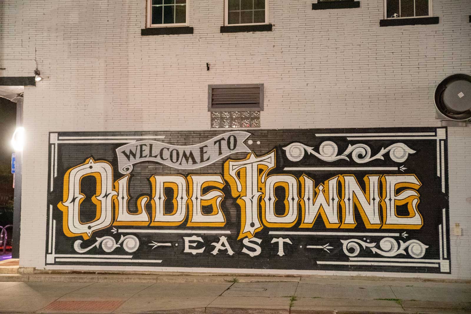 olde towne east mural