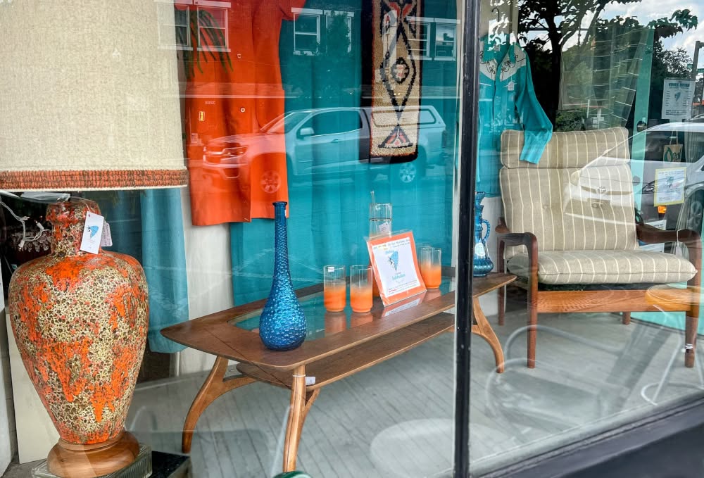 boomerang vintage window display