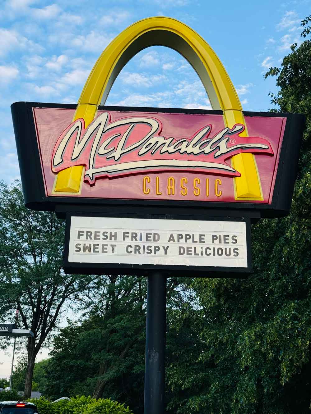 This Retro Gahanna McDonald's Is About To Get A Modern Makeover 2 mcdonalds classic sign