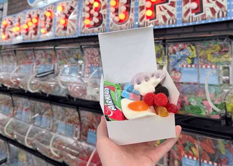 A Massive Candy Store With A $5 Candy Buffet Is Opening In Downtown Delaware 2 grandpa joes candy buffet
