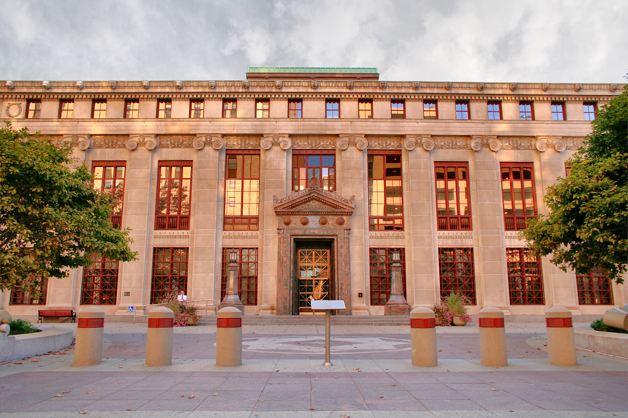 Columbus City Hall building exterior