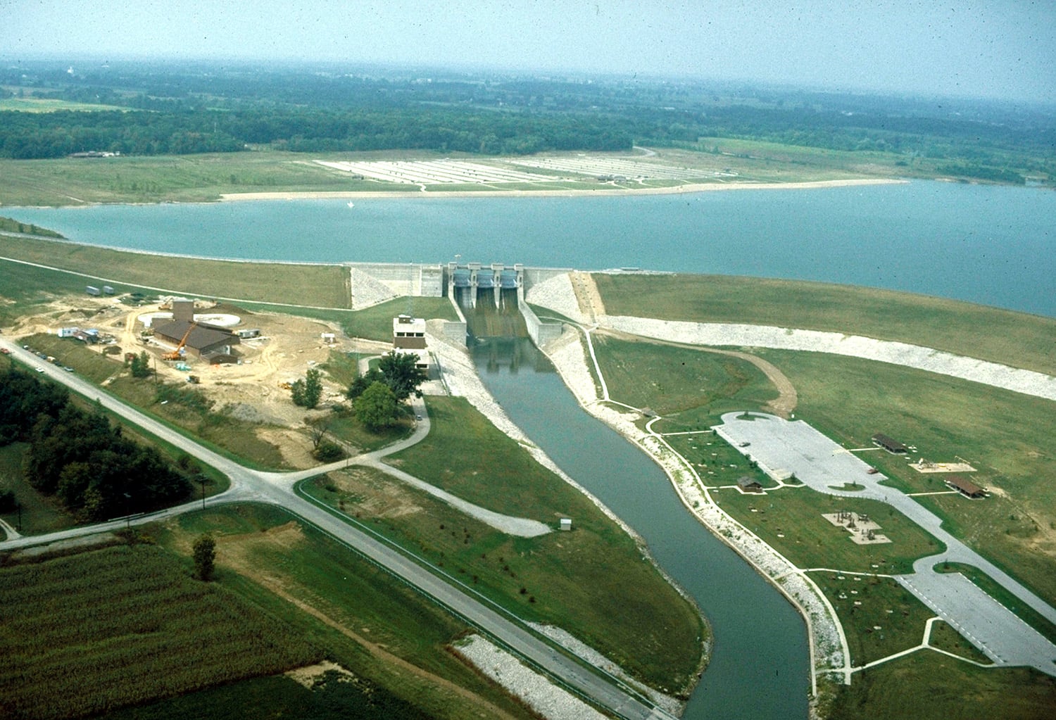Aerial view of Alum Creek Dam and the lake behind it
